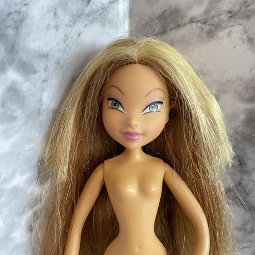 Winx club flora 2004 - winx,